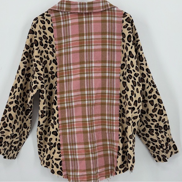 Leopard Print Button-Up Shirt - Picture 5 of 10